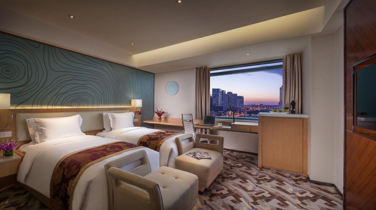 Ln Dongfang Hotel Financial Center, Фошан Екстериор снимка